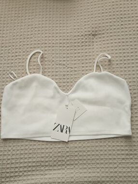 🌸3/$25!  When BundledZara White Ribbed Bustier Crop Top